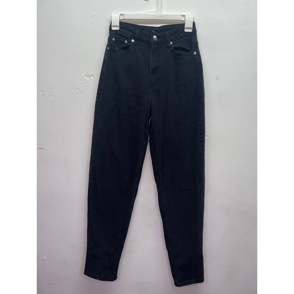 H&M Divided Black High Waisted Mom Jeans Tapered Leg Size 2 Classic Capsule Fall